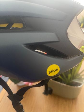 Brugt MET Casco Helmet 2024 bike — billede 6 af 8