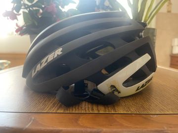 Käytetty Lazer Genesis Helmet 2020 bike — kuva 6 / 7