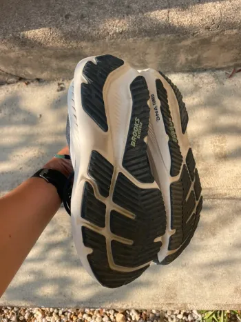 Used Brooks Glycerin 23 bike — image 4 of 5