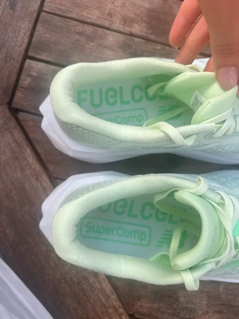 Použité New Balance FuelCell SuperComp Trainer v3 bike — obrázek 7 z 7