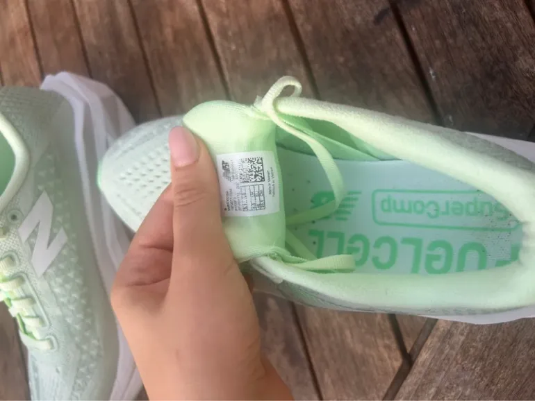 Použité New Balance FuelCell SuperComp Trainer v3 bike — obrázek 3 z 7