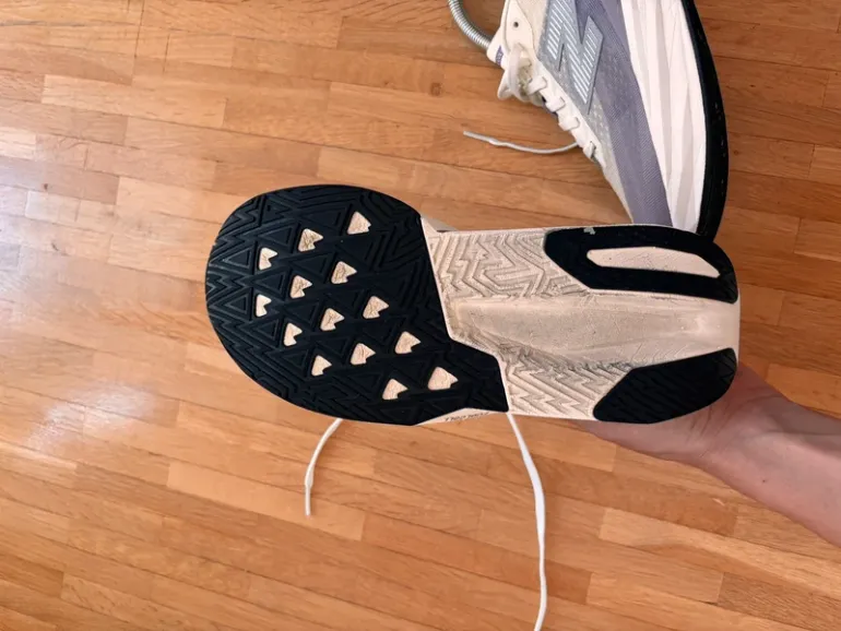 Used New Balance FuelCell Rebel v5 bike — image 3 of 6
