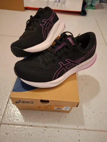 Asics Gel-Pulse 15 Running Shoes d'occasion