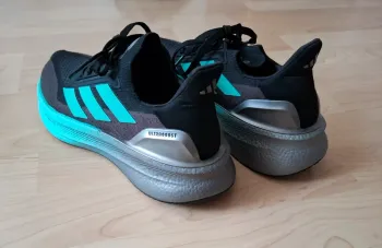 Adidas Ultraboost 5 bike usato — immagine 4 di 9