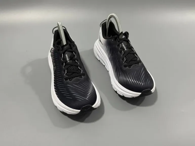 Used Hoka Rincon 3 bike — image 3 of 10