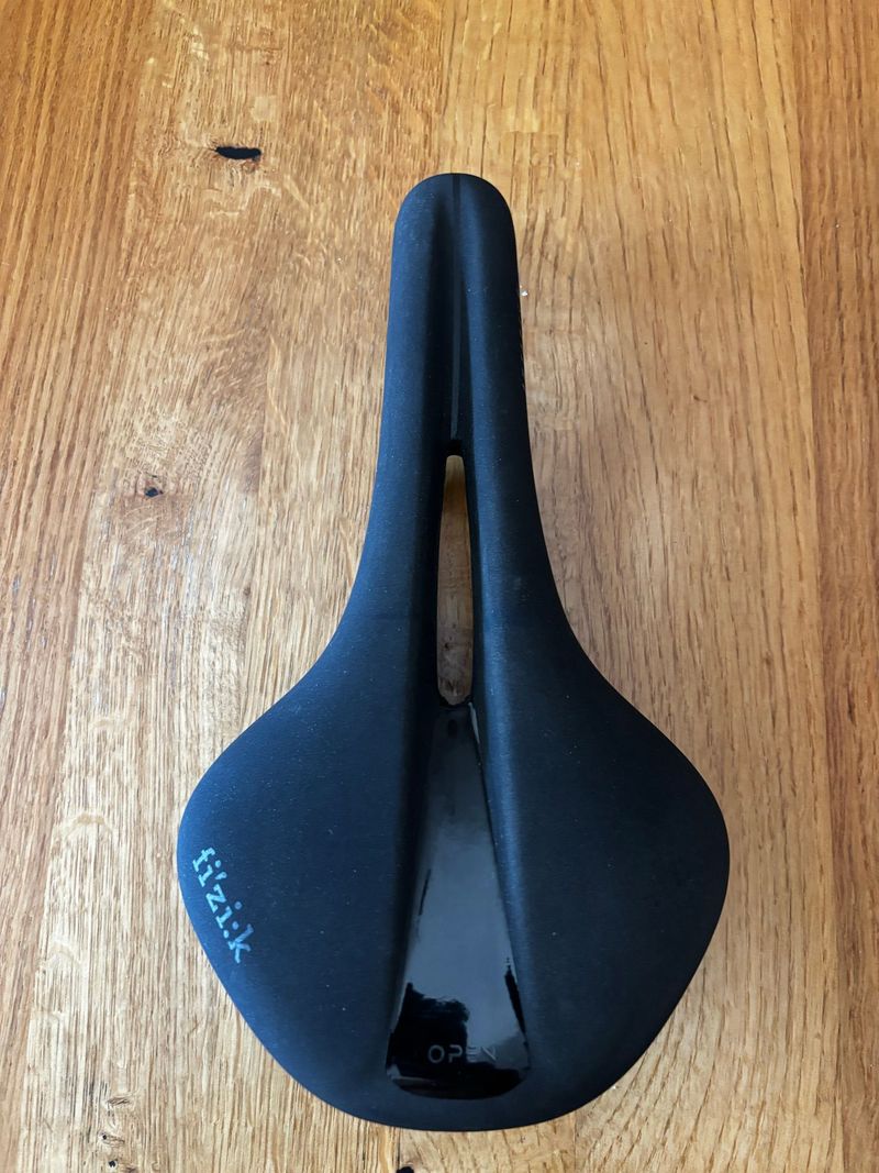 Used Fizik Antares R1 Carbon Saddles & Seatposts