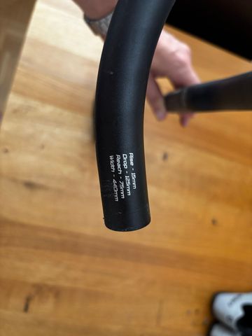 Used Specialized Hover Bar 2025 bike — image 3 of 3