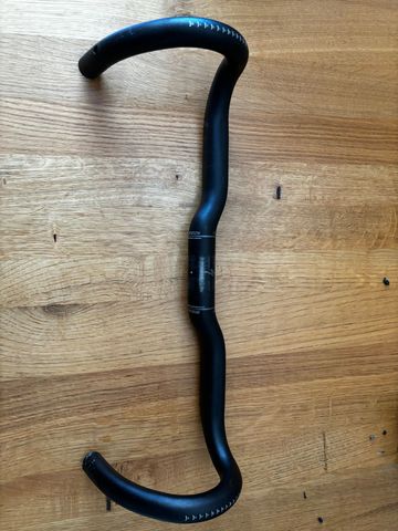 Used Specialized Hover Bar 2025 bike — image 2 of 3