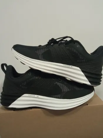 Used Nike Lunar Roam Running Shoes