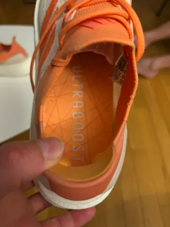 Brugt Adidas Ultraboost Running Shoes