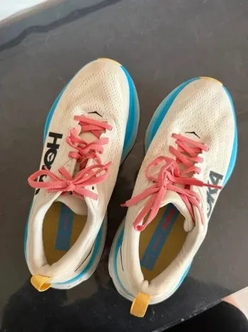 Used Hoka Bondi 8 bike — image 6 of 10