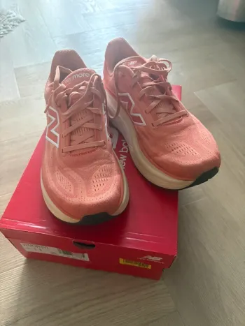 New Balance Fresh Foam X More bike usato — immagine 2 di 6