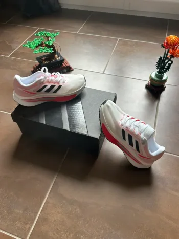 Brugt Adidas Running Shoes Running Shoes