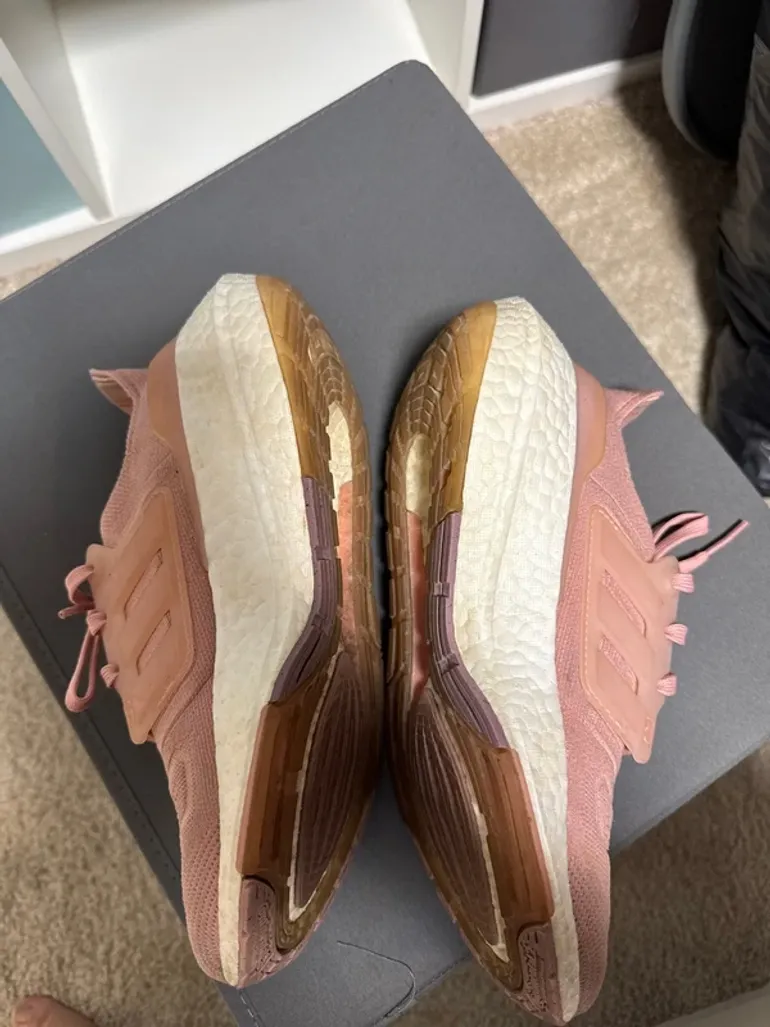 Used Adidas Ultraboost 22 bike — image 2 of 4