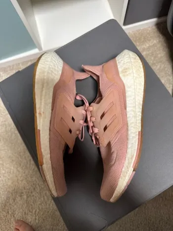 Used Adidas Ultraboost 22 bike — image 4 of 4