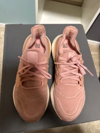 Used Adidas Ultraboost 22 Running Shoes