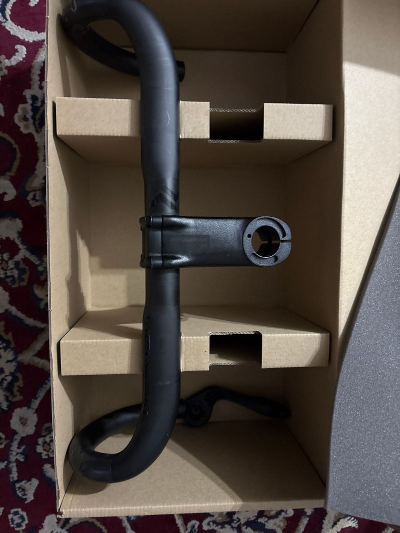 Used Cube Manubrio + Attacco Manubrio 2025 Cockpit