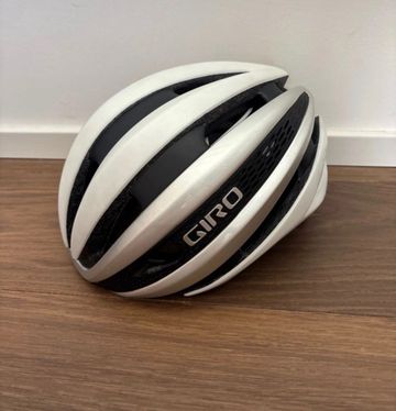 Used Giro Casque unisexe bike — image 3 of 6