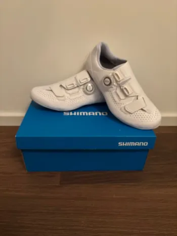 Shimano RC5 Cycling Shoes usato