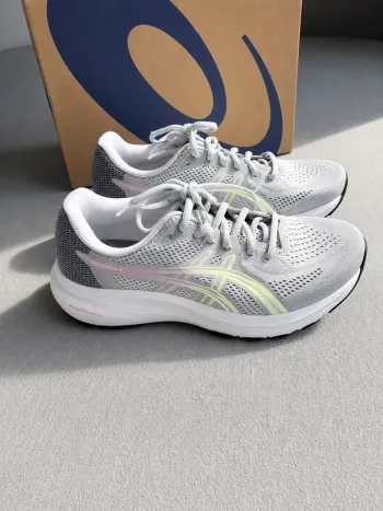 Asics Gel Contend 10 Running Shoes de segunda mano