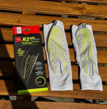 Tweedehands Compressport R2 Aero Running Accessories
