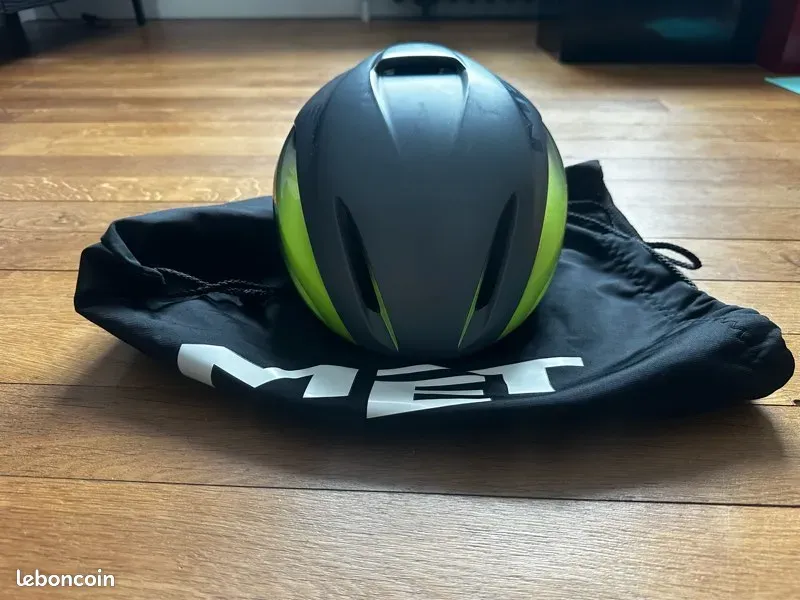 MET Manta MIPS Cycling Accessories d'occasion