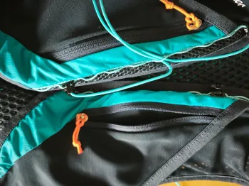 Used Salomon Activ Skin 12 bike — image 4 of 11