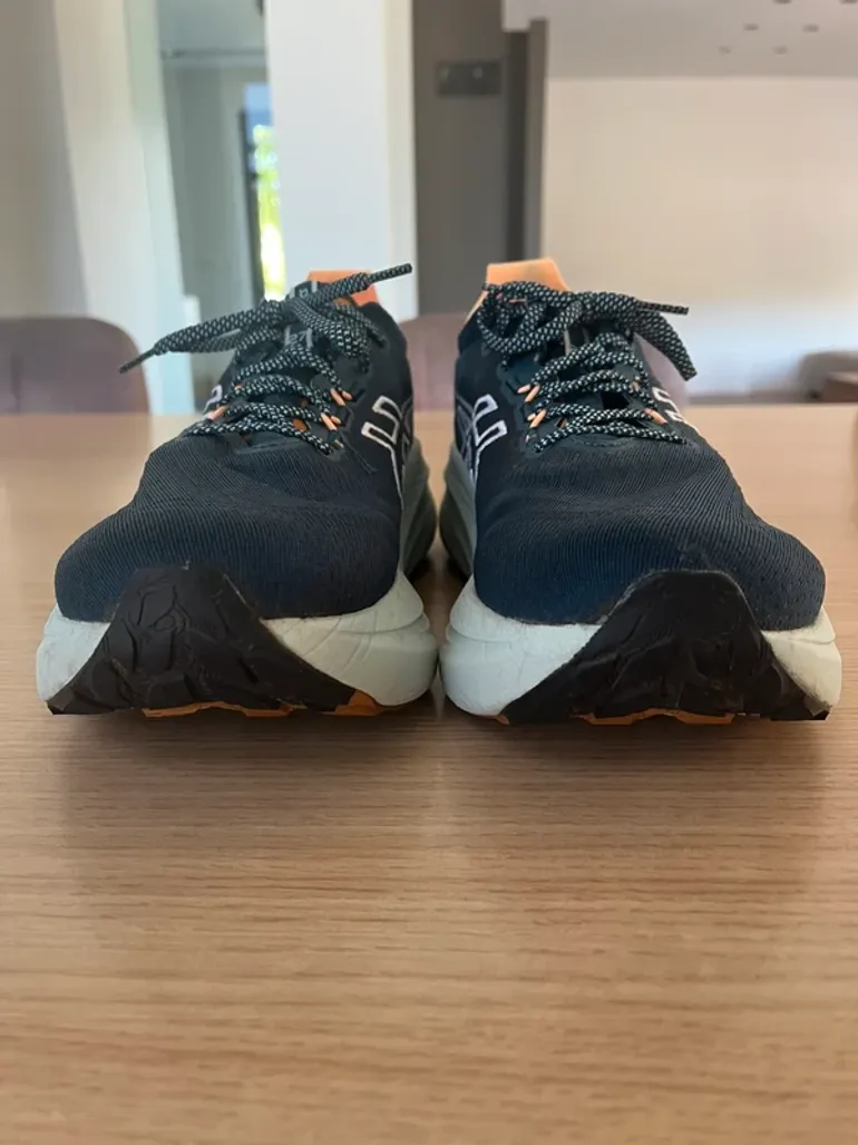 Used Asics Gel-Nimbus 27 bike — image 3 of 6