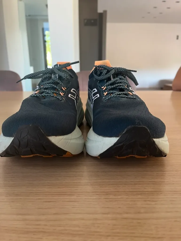 Used Asics Gel-Nimbus 27 bike — image 2 of 6