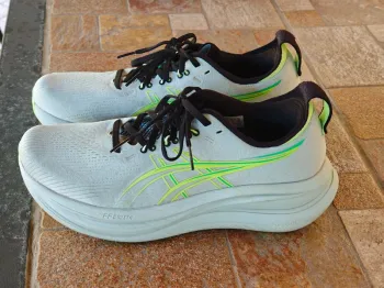 Used Asics Gel Nimbus bike — image 2 of 8