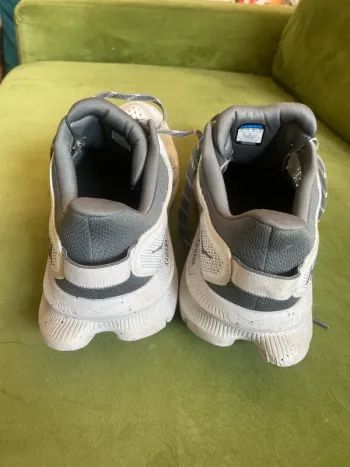 Tweedehands Hoka Laufschuh bike — afbeelding 4 van 8