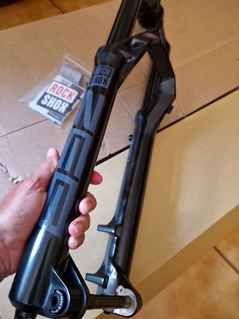 Tweedehands RockShox ZEB Fork 2026 bike — afbeelding 8 van 25