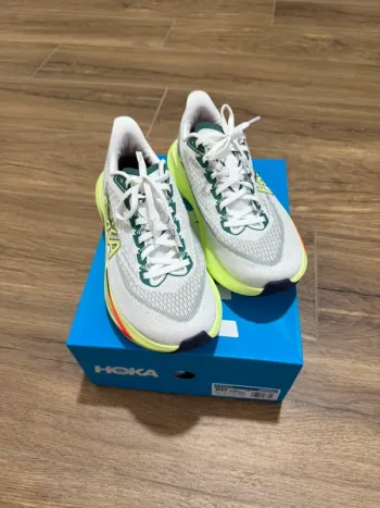 Used Hoka Scarpe da corsa bike — image 2 of 13
