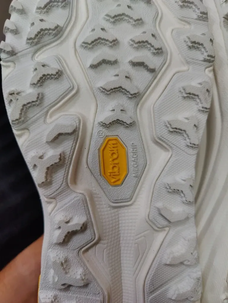 Used Hoka Speedgoat 6 bike — image 9 of 11
