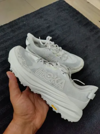 Used Hoka Speedgoat 6 Running Shoes