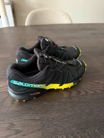Used Salomon Speedcross 4 Running Shoes