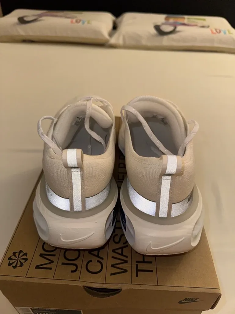 Gebrauchtes Nike ZoomX Invincible Run 3 bike — Bild 4 von 10