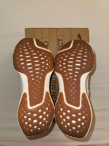 Gebrauchtes Nike ZoomX Invincible Run 3 bike — Bild 9 von 10