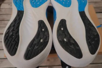 Used Asics Gel Nimbus 26 bike — image 6 of 13