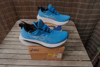 Used Asics Gel Nimbus 26 bike — image 12 of 13