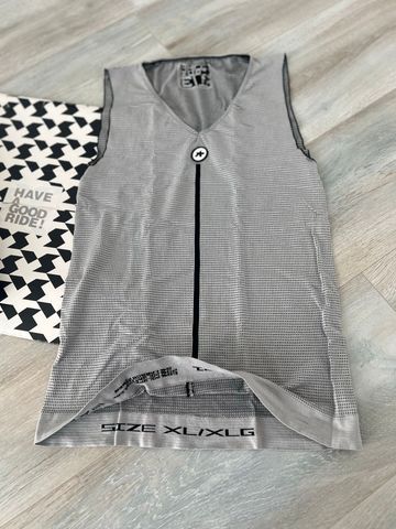 Gebrauchtes Assos Summer NS Skin Layer P1 2026 bike — Bild 8 von 13