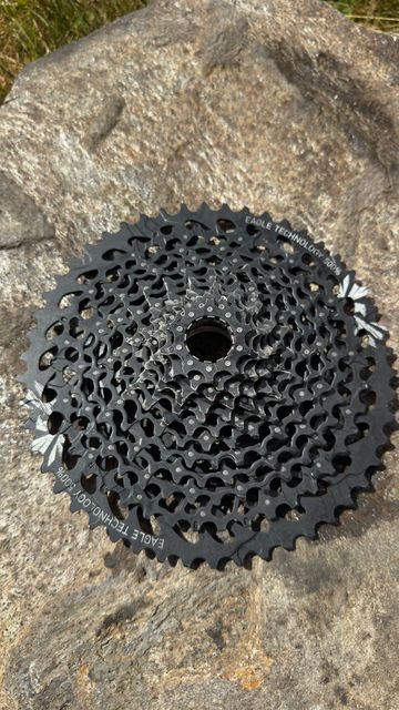Gebrauchtes Sram GX Eagle XG-1275 12-speed Cassette 10-50T Drivetrain & Pedals