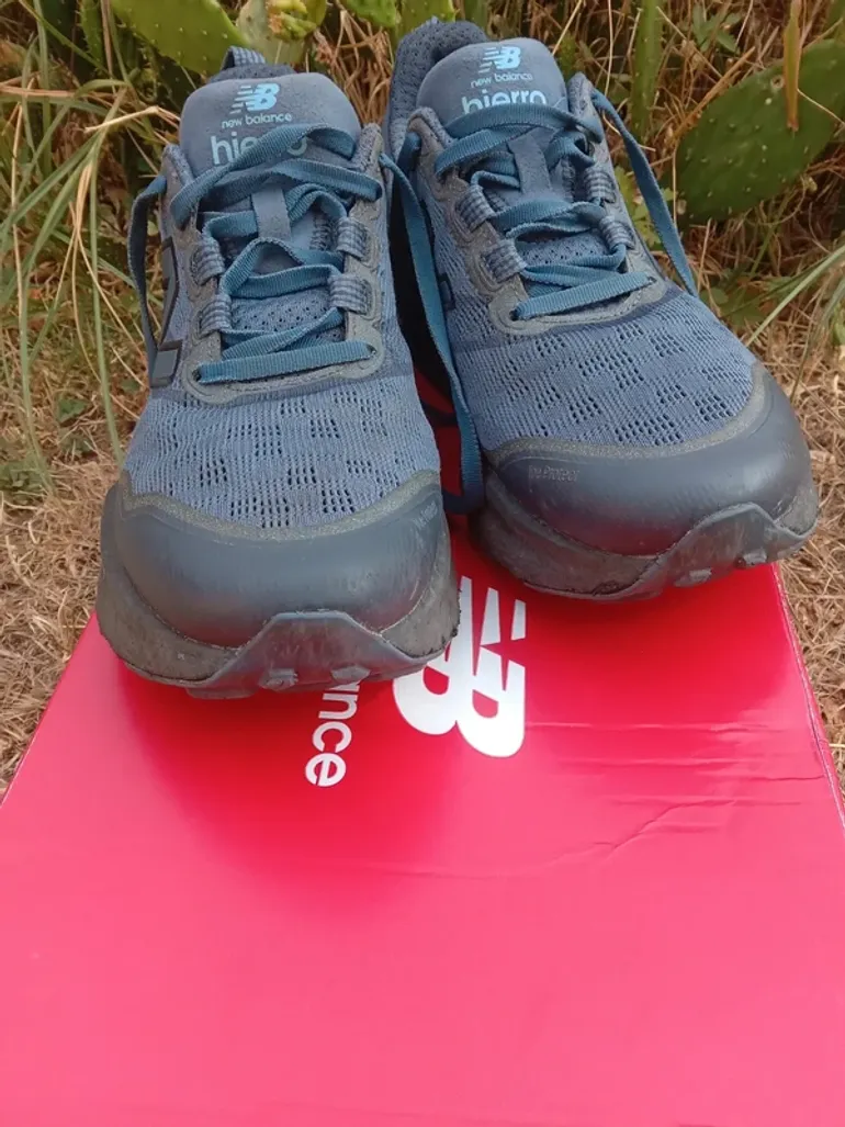 Used New Balance Hierro v9 bike — image 6 of 10