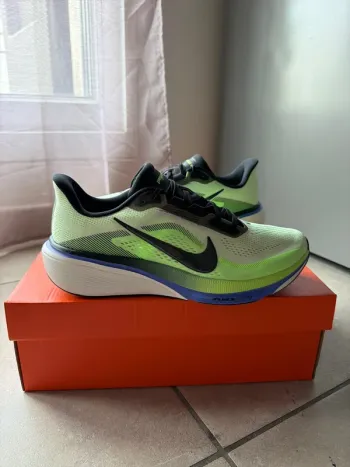 Pegasus 42 Running Shoes usato