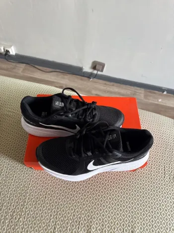 Tweedehands Nike Run Swift 2 bike — afbeelding 4 van 4