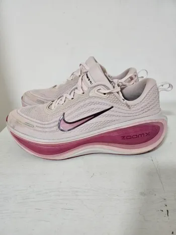 Used Nike Vomero Plus bike — image 3 of 10