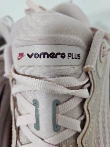 Used Nike Vomero Plus bike — image 9 of 10