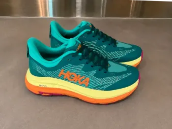 Lightweight Mafate Speed 4 Running Shoes usato