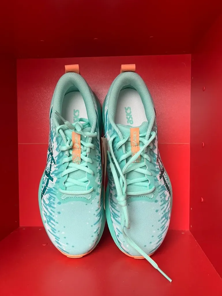 Używany Asics Gel-Noosa Tri 16 GS bike — zdjęcie 5 z 9