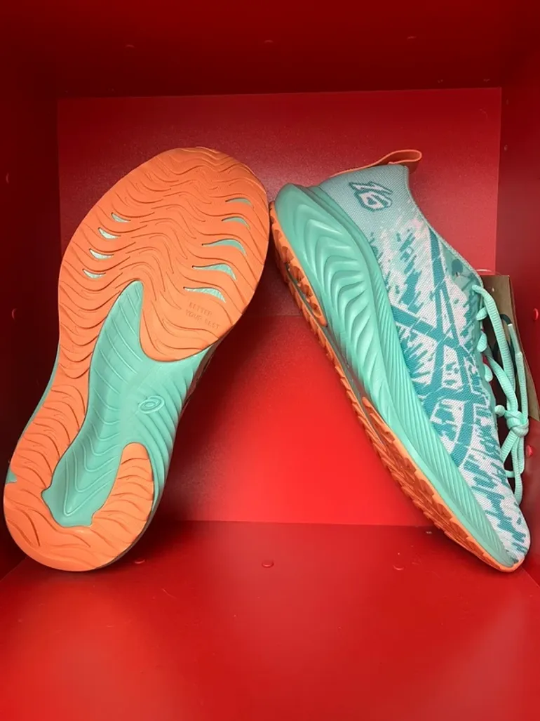 Używany Asics Gel-Noosa Tri 16 GS bike — zdjęcie 3 z 9